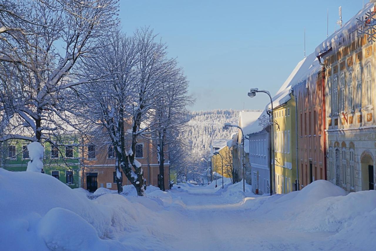 Apartmany U Muzea Horní Blatná Buitenkant foto